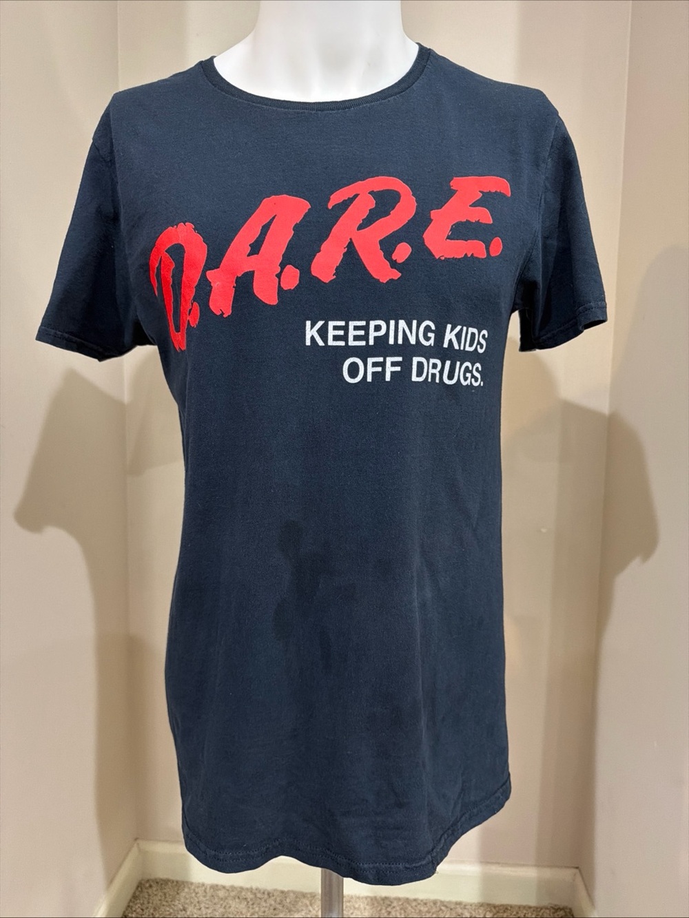 Vintage Black D.A.R.E Shirt Classic "Keep Kids Off Drugs" Sz M - Picture 2 of 9